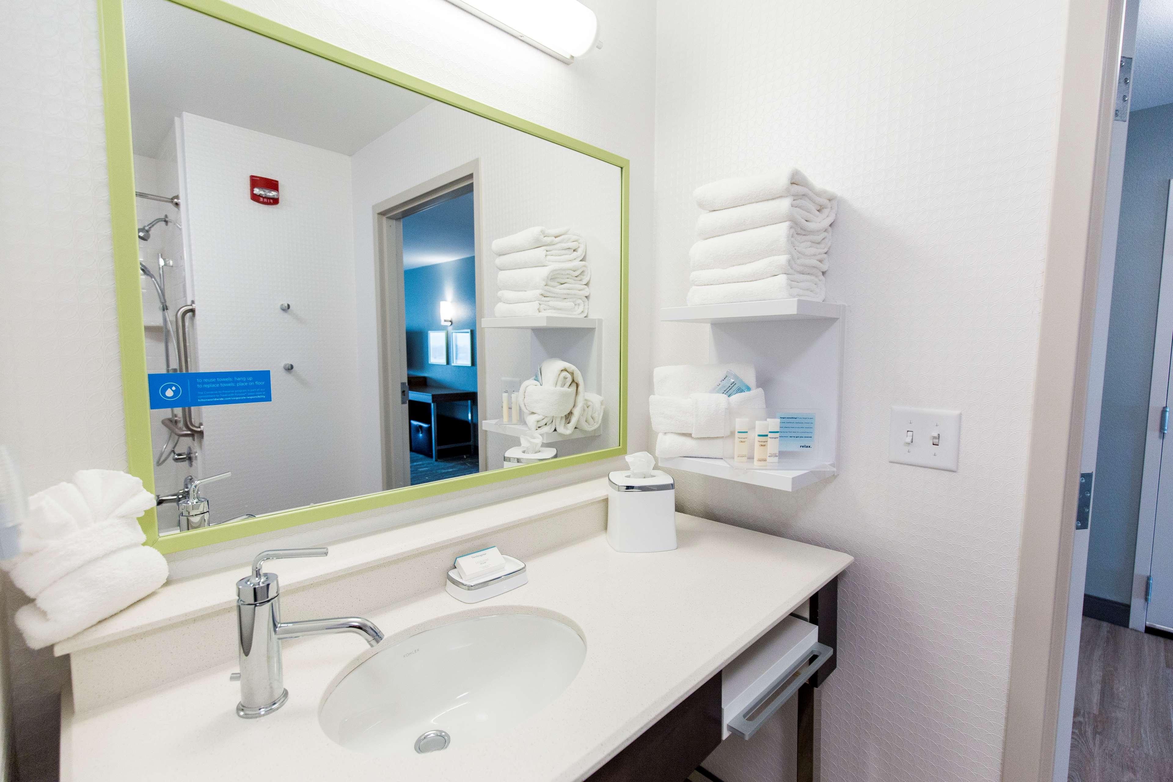 Hampton Inn Бисмарк Екстериор снимка