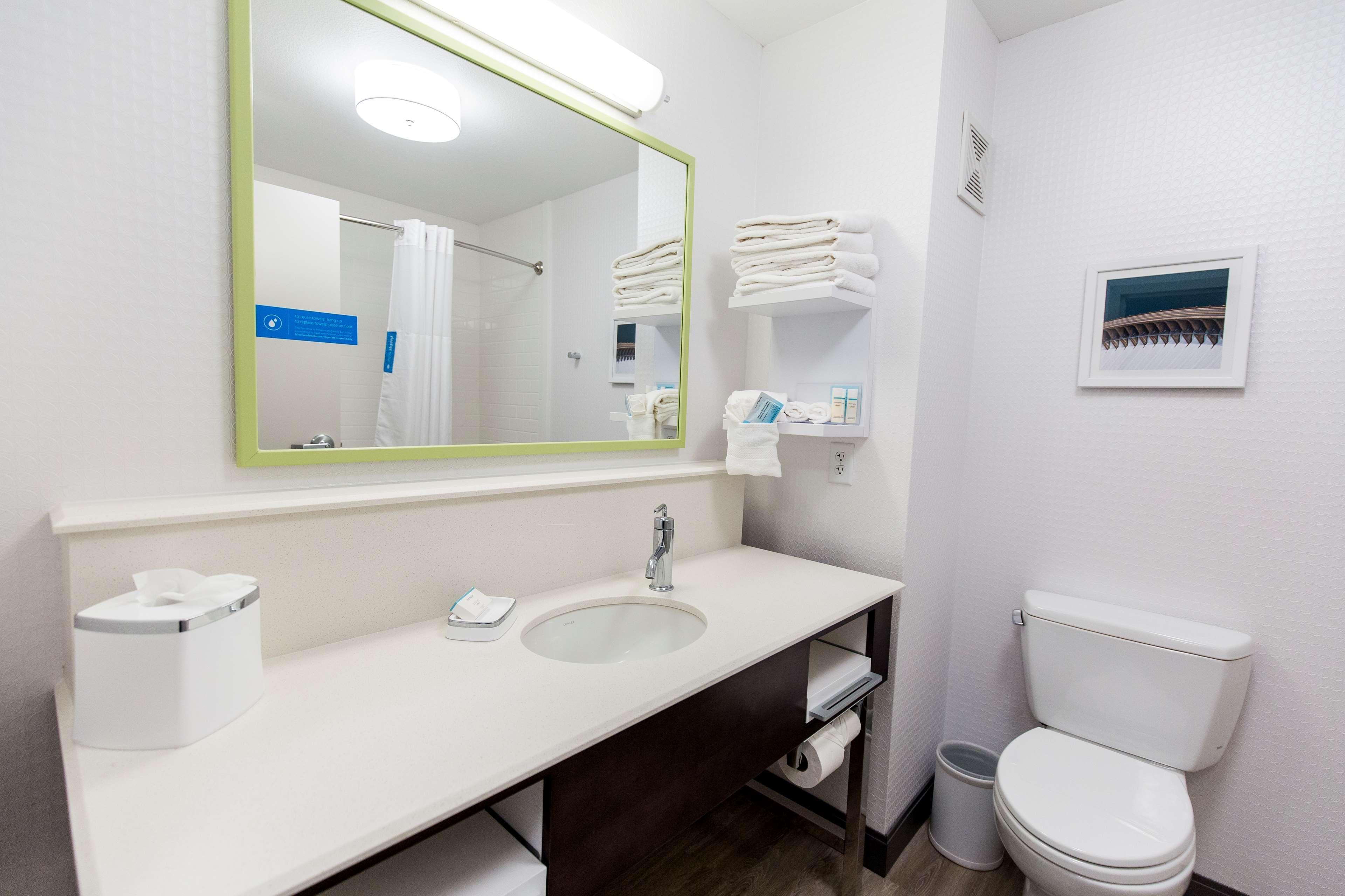 Hampton Inn Бисмарк Екстериор снимка