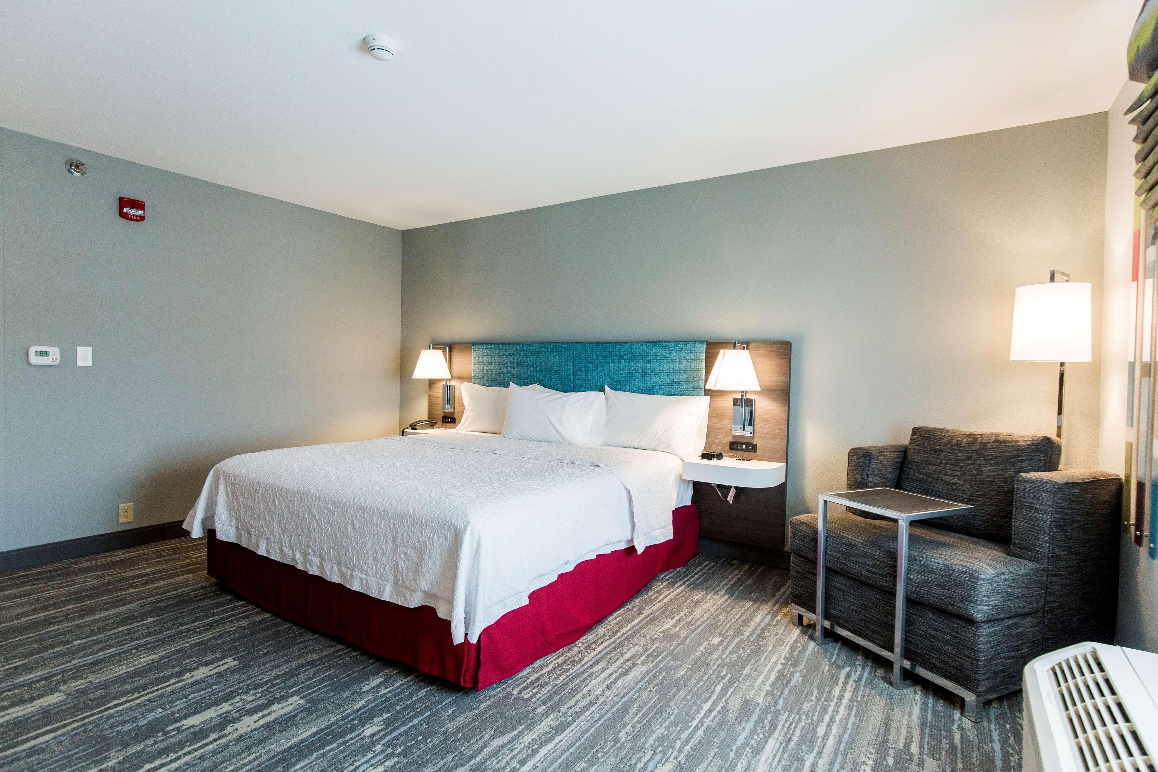 Hampton Inn Бисмарк Екстериор снимка