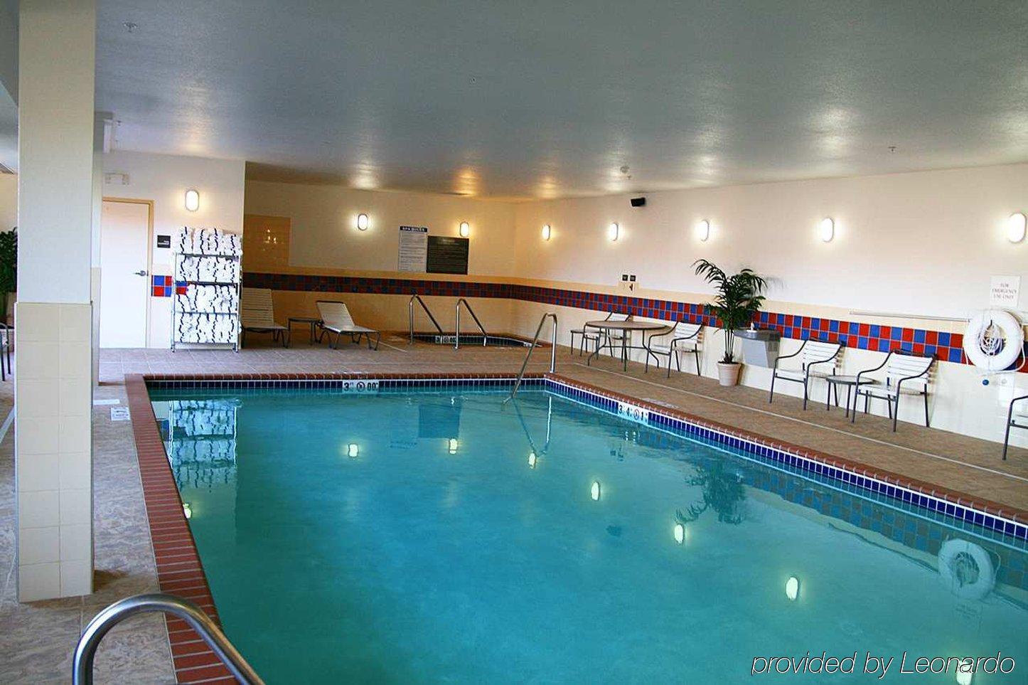 Hampton Inn Бисмарк Съоръжения снимка