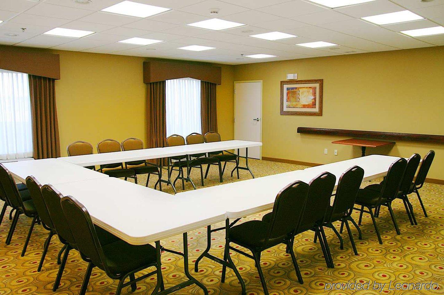 Hampton Inn Бисмарк Екстериор снимка