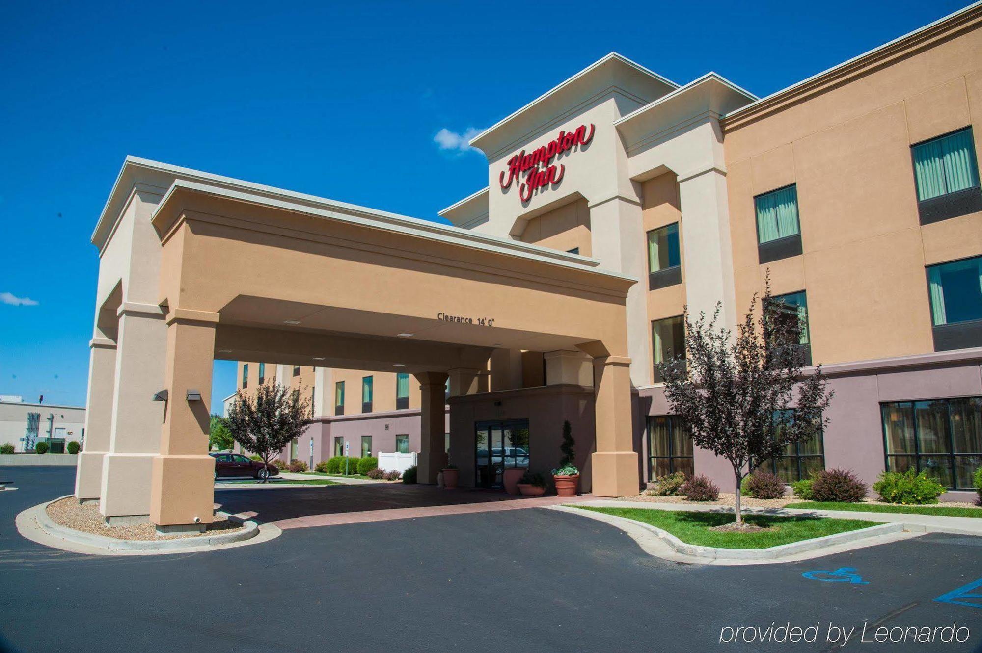 Hampton Inn Бисмарк Екстериор снимка