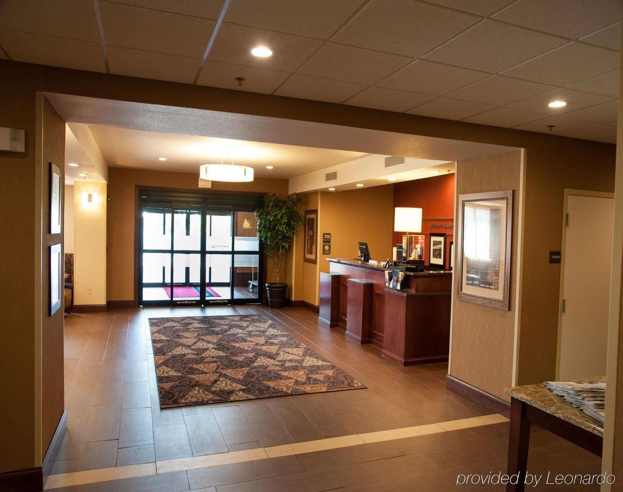 Hampton Inn Бисмарк Екстериор снимка