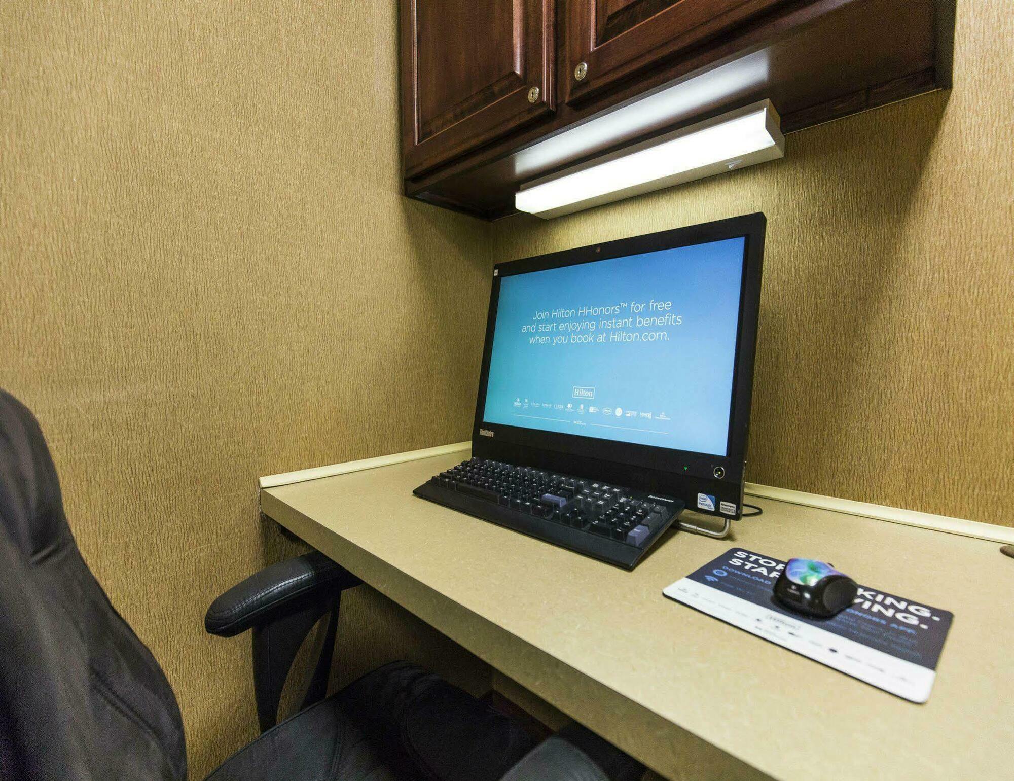 Hampton Inn Бисмарк Екстериор снимка